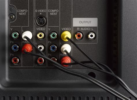 how to hook up surround sound to element tv